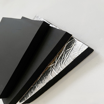 Aluminiowa folia powlekana NBR Gumowa piankowa zamknięta komórka Niska przewodność cieplna dla HVAC